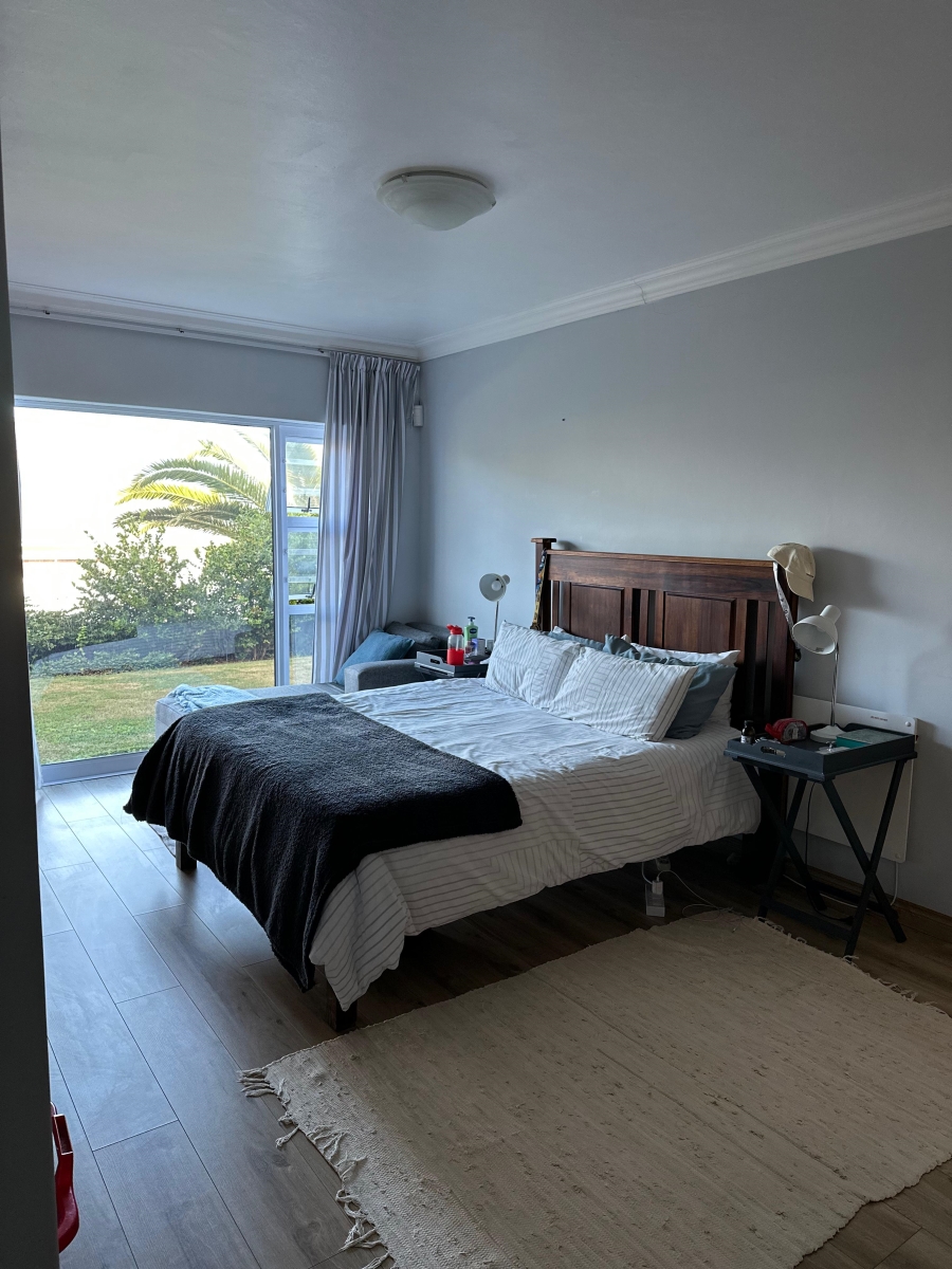 To Let 2 Bedroom Property for Rent in Outeniqua Strand Western Cape